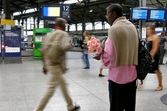 Paris-Gare_St-Lazare-01