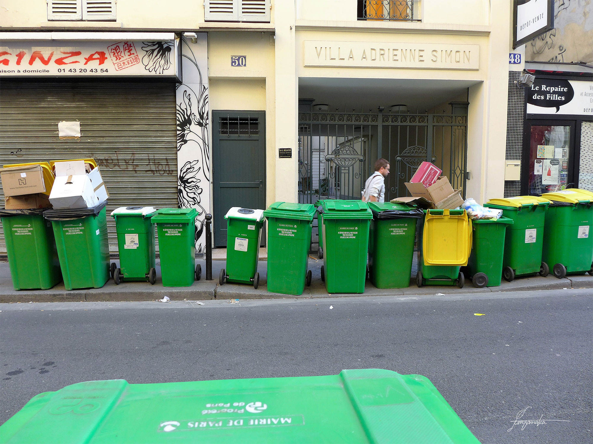 書籍「Paris en Vert（緑色のパリ）」中身　ダゲール通り